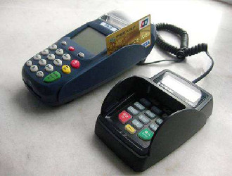 第一次使用pos机有费用吗？