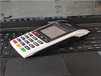 立刷pos机利率几个点？